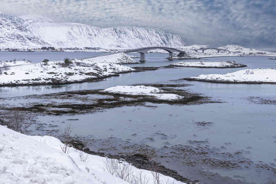 Noruega - islas Lofoten 103 - puente.jpg